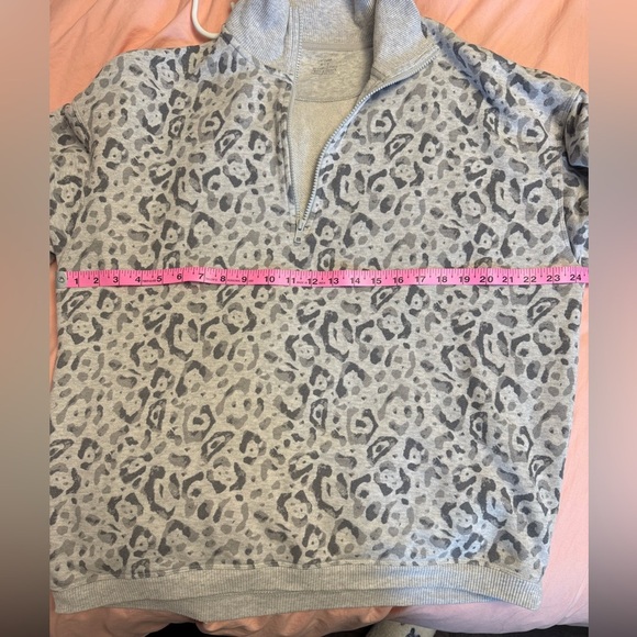 Aerie Gray Leopard Print Sweatshirt - Picture 5 of 8